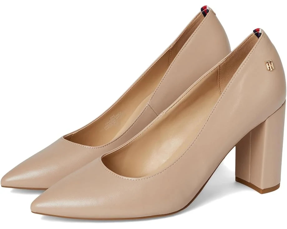Nude Classic Pump